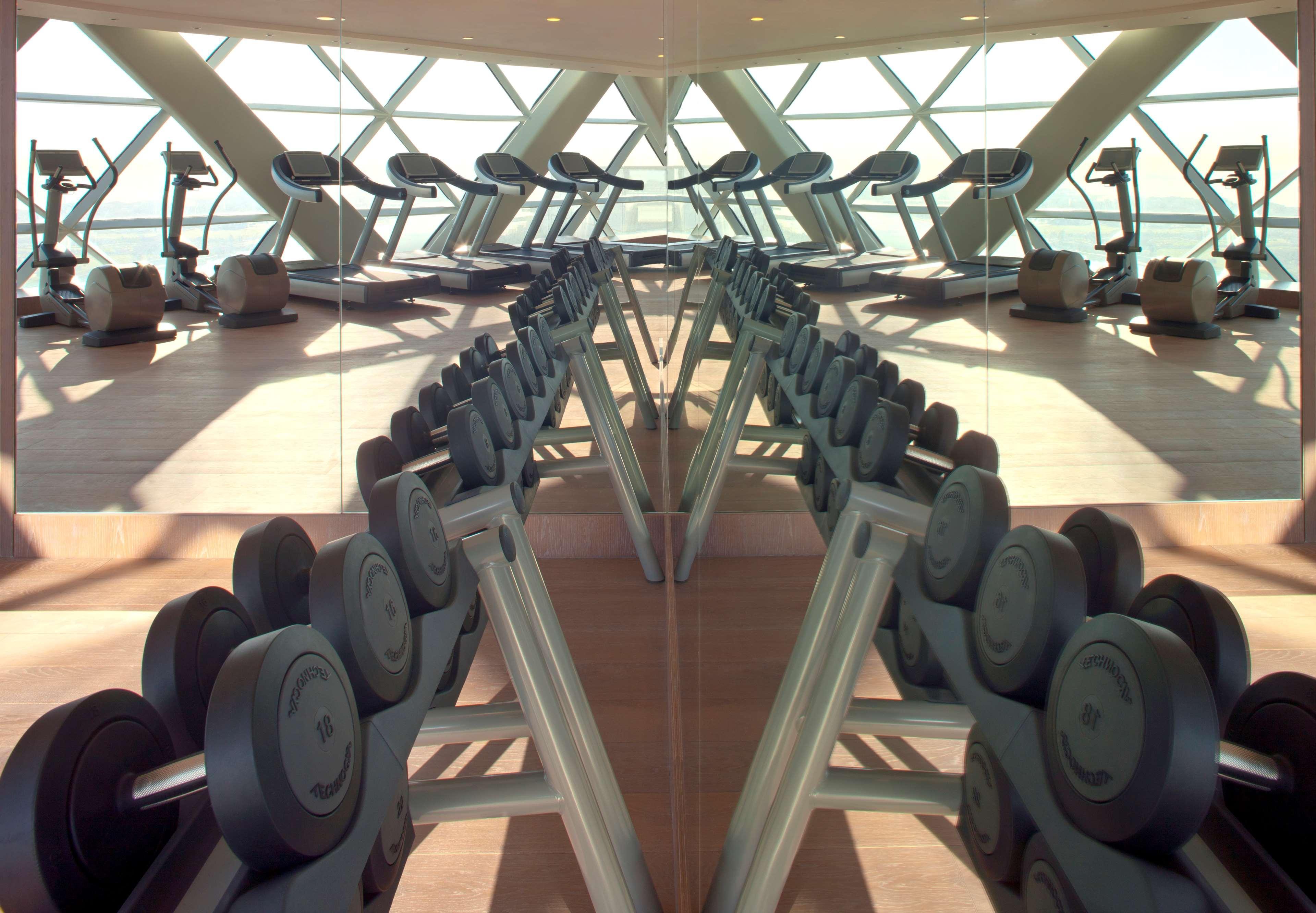 Andaz Capital Gate Abu Dhabi, By Hyatt 5* Abu Dhabi