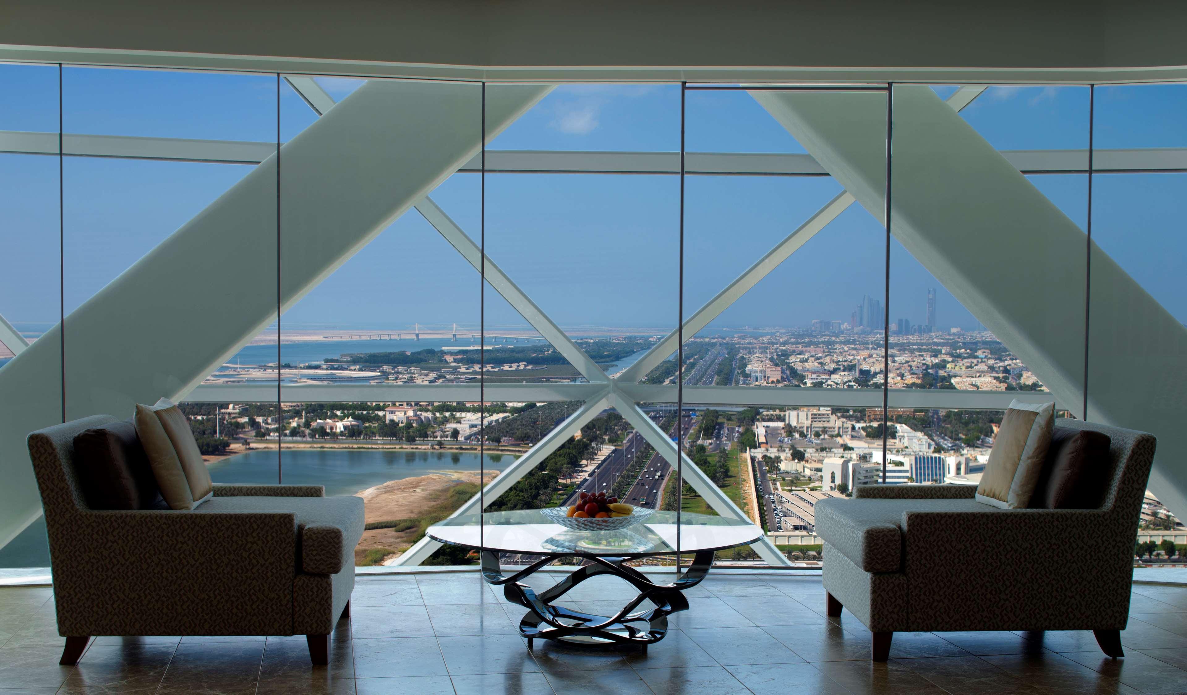 Andaz Capital Gate Abu Dhabi, By Hyatt Hotel