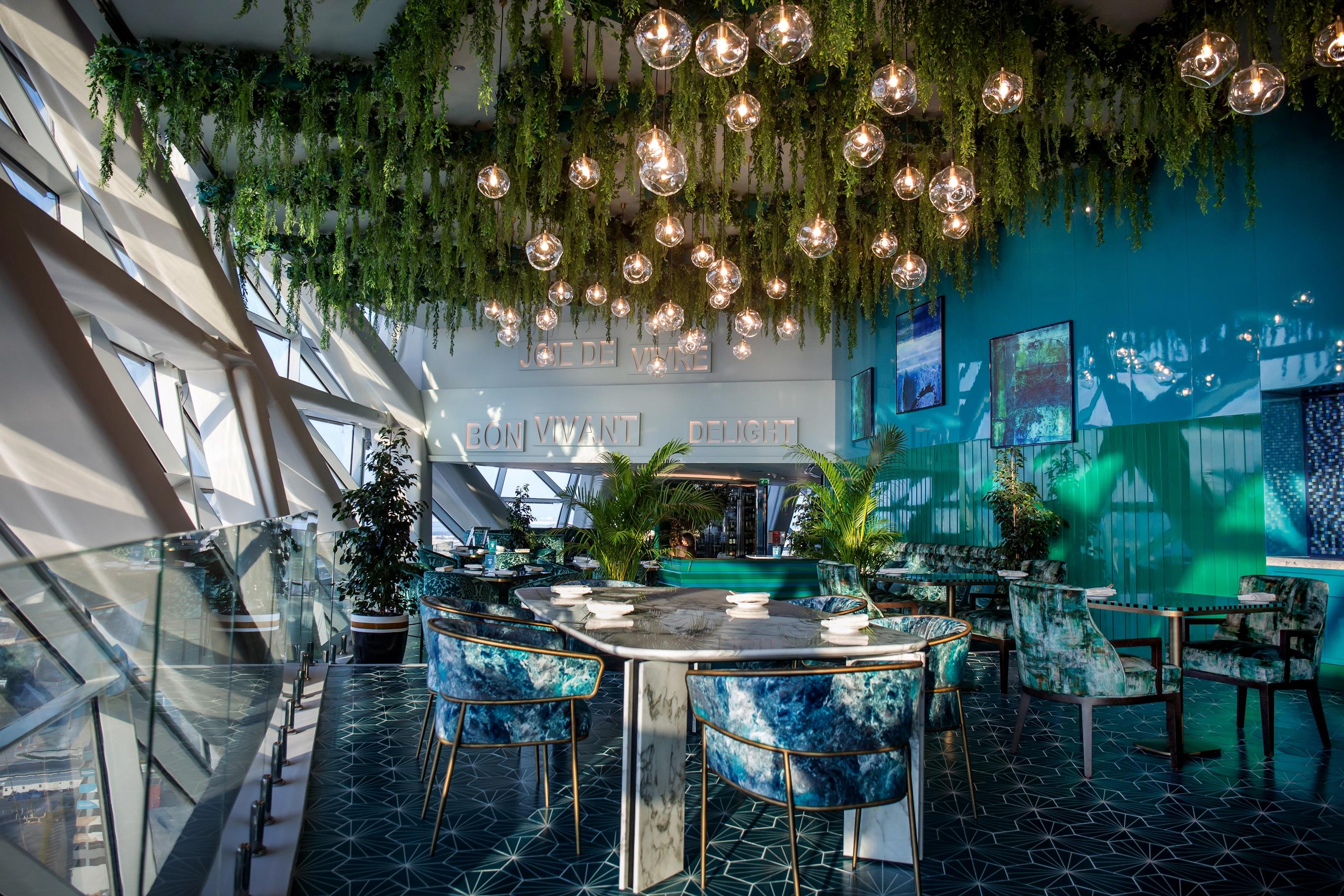 Andaz Capital Gate Abu Dhabi, By Hyatt Hotel Abu Dhabi