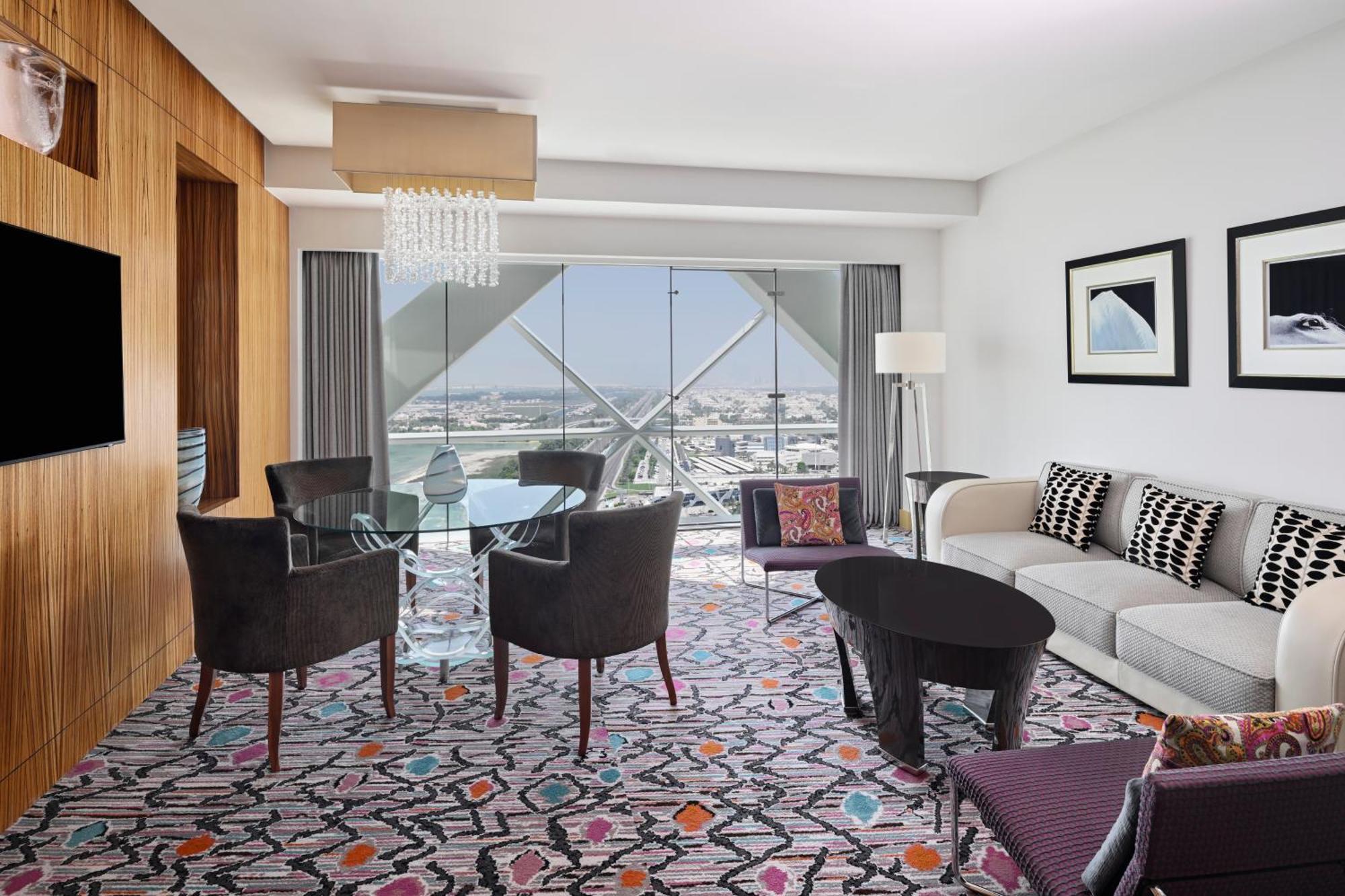 Hotel Andaz Capital Gate Abu Dhabi, By Hyatt 5*