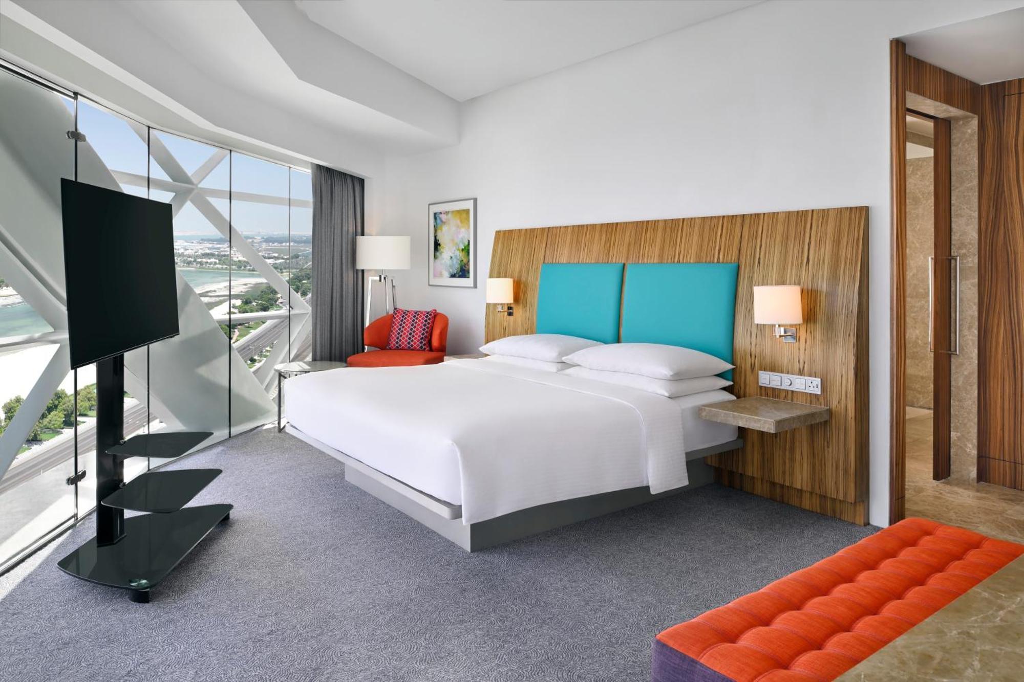 Andaz Capital Gate Abu Dhabi, By Hyatt Hotel 5*