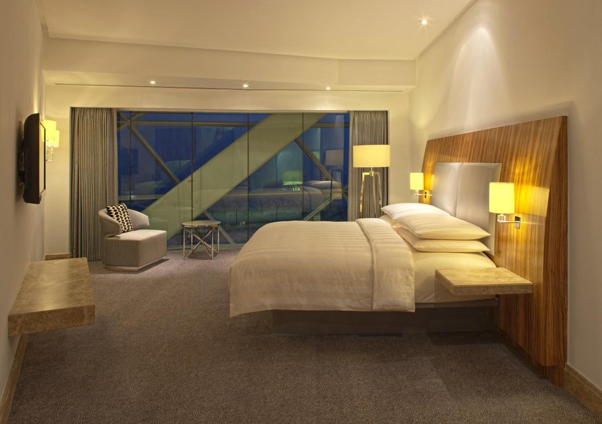 Andaz Capital Gate Abu Dhabi, By Hyatt 5*